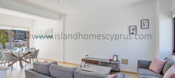 3 bedrooms House in Avgorou, Cyprus No. 24016 8