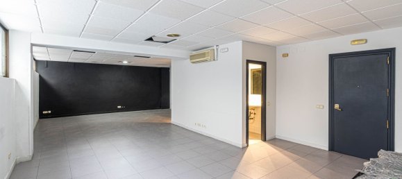 Коммерческая недвижимость 176м² в Мадрид, Испания № 116737 3