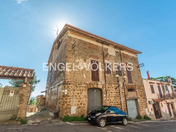 Edificio de 6 habitaciónes en Lanuvio, Italy No. 166669