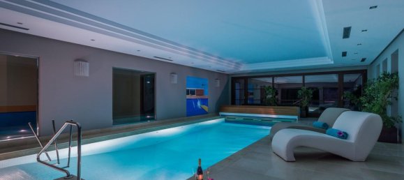 6 غرف نوم فيلا في Marbella, Spain رقم 23003 36