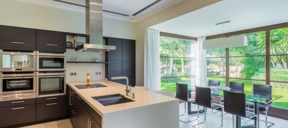 6 غرف نوم فيلا في Marbella, Spain رقم 23003 16