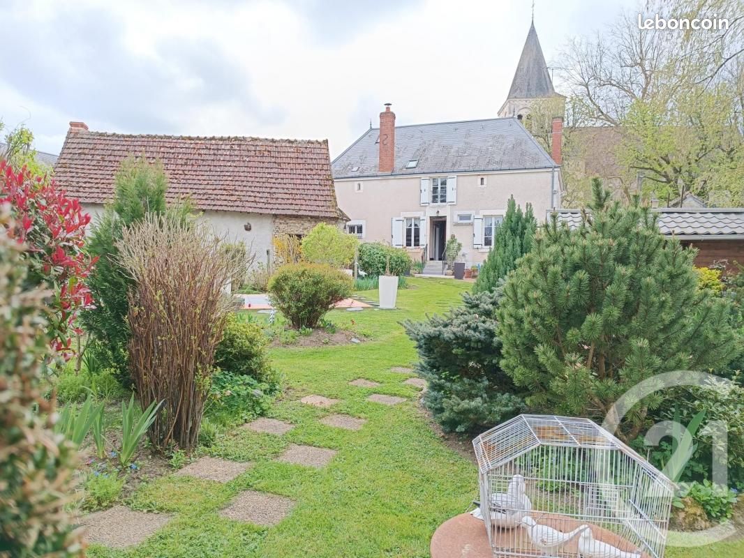 3 bedrooms House in La Berthenoux, France No. 46718