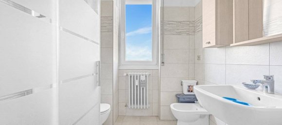 2 bedrooms Apartment in Verano Brianza, Italy No. 277011 7