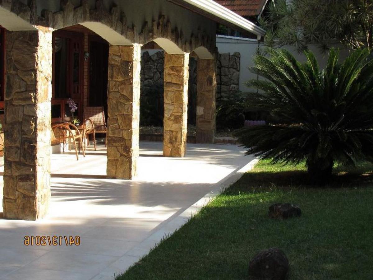 Дом с 6 спальнями в Сан-Паулу, Бразилия № 587582