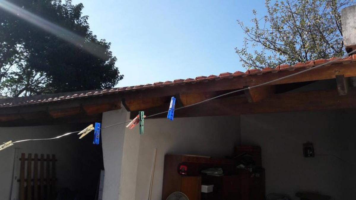 5 bedrooms House in Moron, Argentina No. 98908