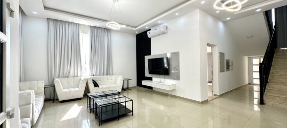 5 bedrooms Villa in Nadd Al Sheba, UAE No. 45850 24