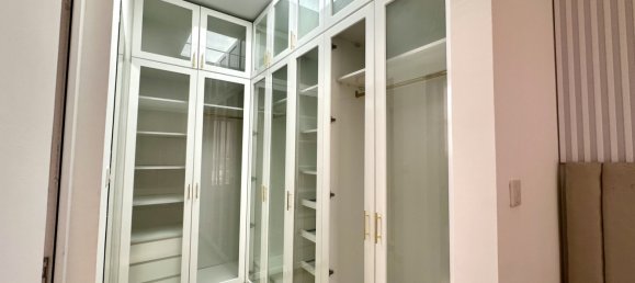 5 bedrooms Villa in Nadd Al Sheba, UAE No. 45850 16