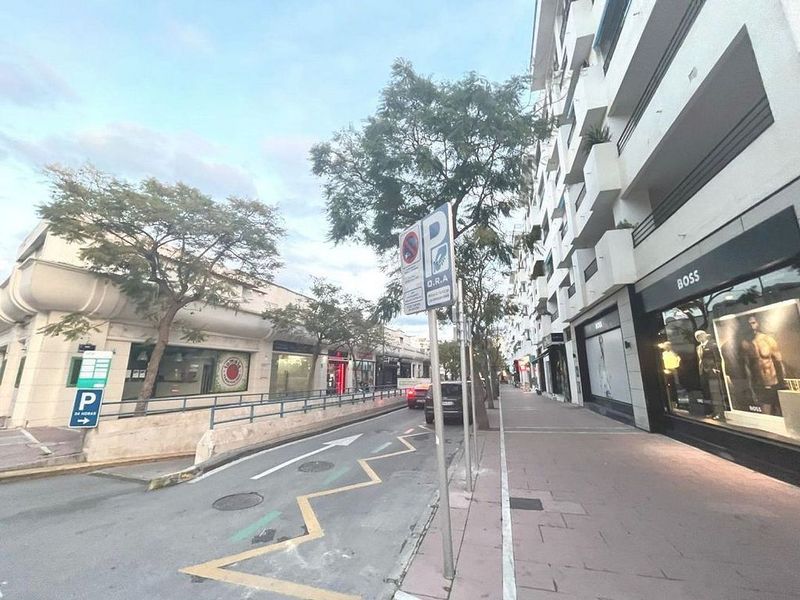 Propiedad comercial en Marbella, Spain 22 m² No. 226216