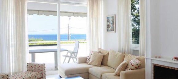 4 bedrooms Villa in Palaia Fokaia, Greece No. 7205 10