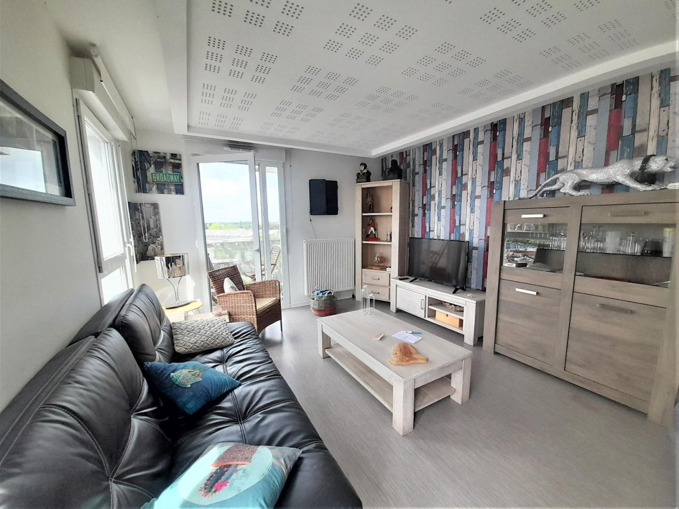 2 bedrooms Apartment in Lille, France No. 60034