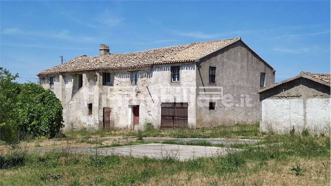 5 chambres Maison à Osimo, Italy No. 273676
