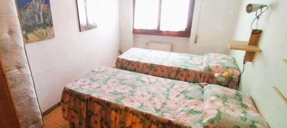 5 bedrooms Apartment in Massa, Italy No. 352594 16