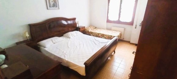 5 bedrooms Apartment in Massa, Italy No. 352594 10