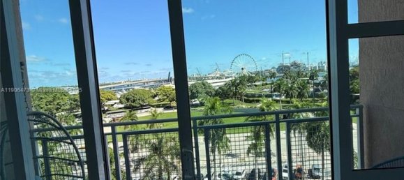 1 dormitorio propiedad comercial en venta en Miami, Miami-Dade, Florida, USA № 615848 15