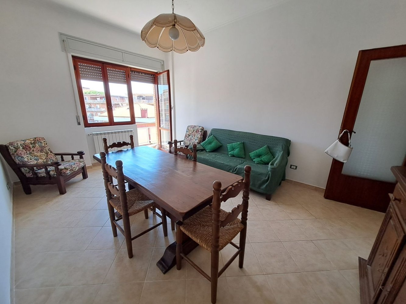 4غرفة شقة في Ladispoli, Italy رقم 307871