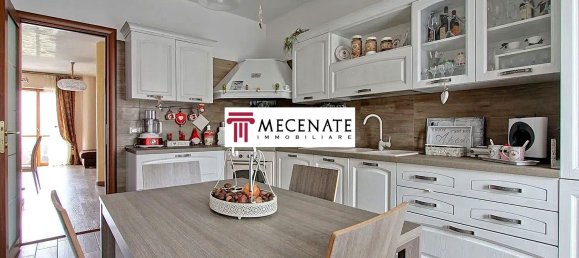 Квартира с 2 комнатами в Рим, Италия № 2430 4