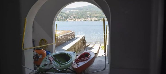 6 bedrooms Villa in Angera, Italy No. 144318 23