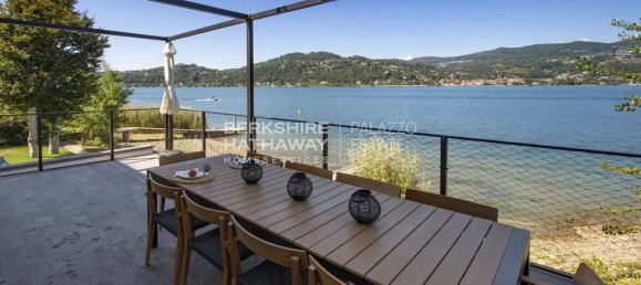 6 bedrooms Villa in Angera, Italy No. 144318 6