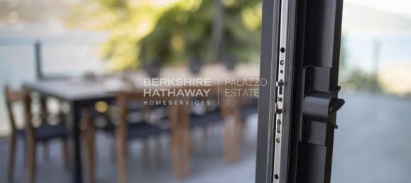 6 bedrooms Villa in Angera, Italy No. 144318 27