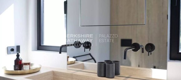 6 bedrooms Villa in Angera, Italy No. 144318 13