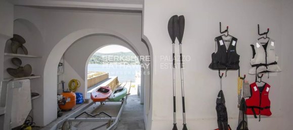 6 bedrooms Villa in Angera, Italy No. 144318 25