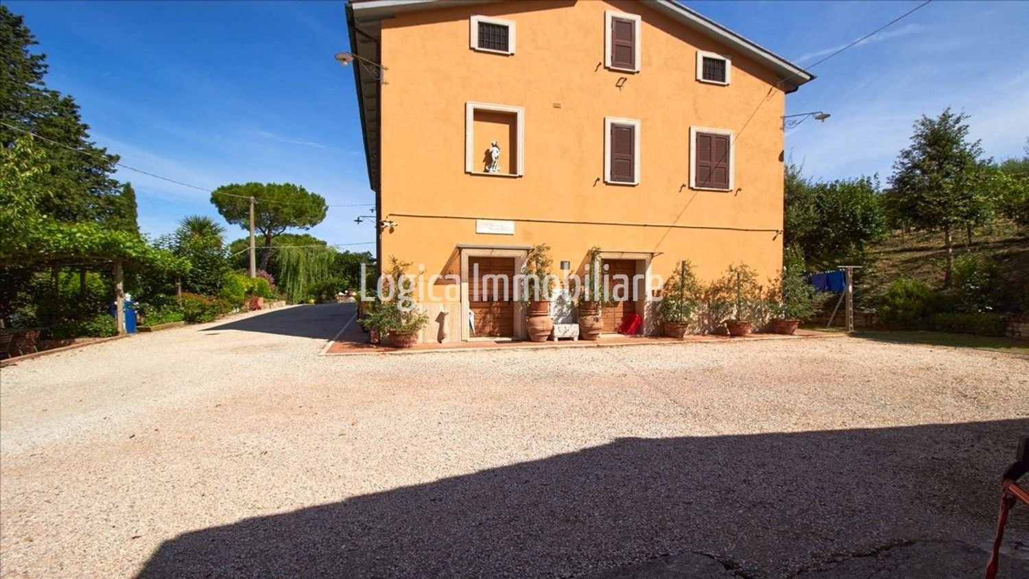 15 Schlafzimmer Haus in Chiusi, Italy, Nr. 317877