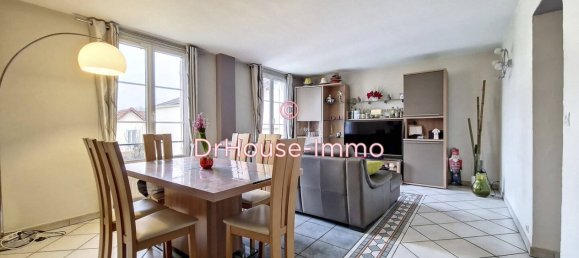 3 bedrooms Apartment in Le Bourget, France No. 136222 4