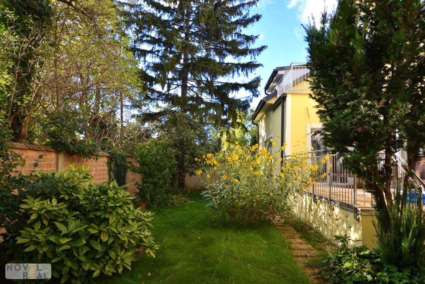 Villa de 7 habitaciónes en Deutsch-Wagram, Austria No. 35688