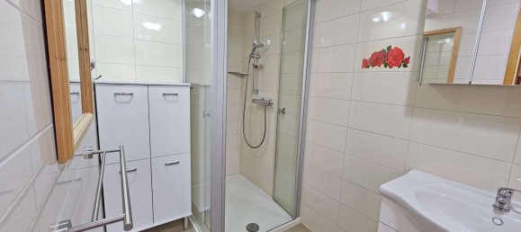 Дом с 8 комнатами в Sommerda, Германия № 15582 6