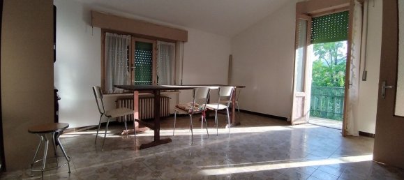 5-salle Appartement à Tizzano Val Parma, Italy No. 38477 21
