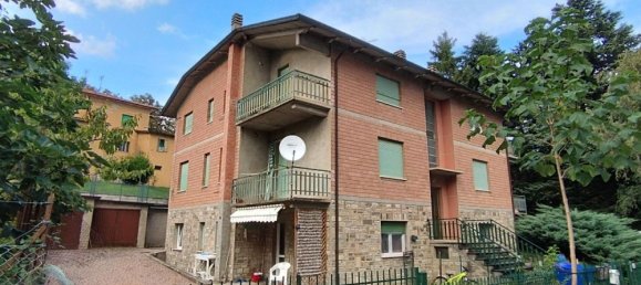 5-salle Appartement à Tizzano Val Parma, Italy No. 38477 9