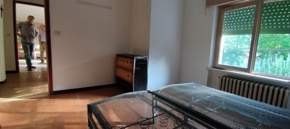 5-salle Appartement à Tizzano Val Parma, Italy No. 38477 31