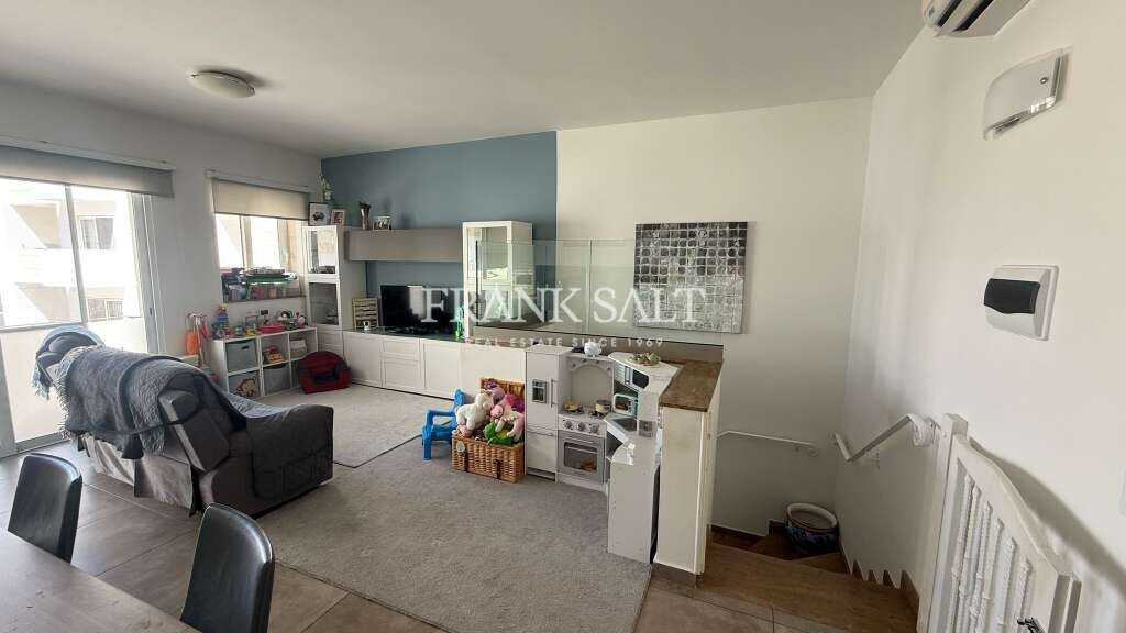 3 bedrooms Maisonette in Bahar ic-Caghaq, Malta No. 2930