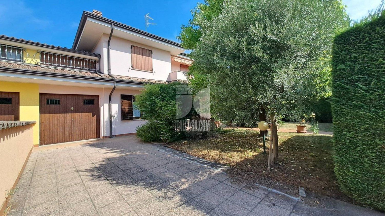 3 غرف نوم فيلا في Curtatone, Italy رقم 265536