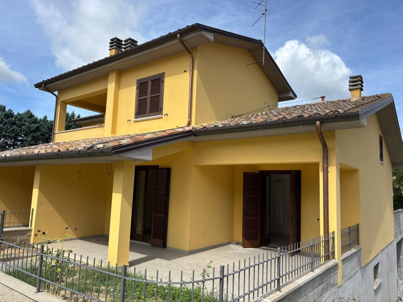4 bedrooms House in Castiglion Fiorentino, Italy No. 389169
