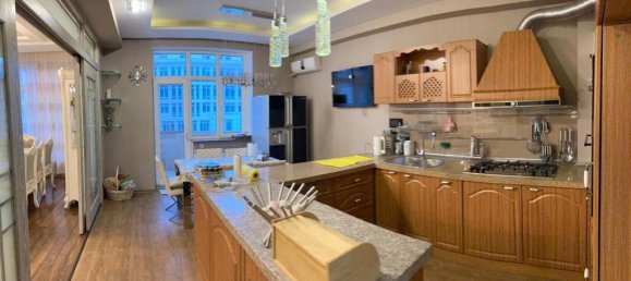 4 bedrooms Apartment in Khatay, Azerbaijan No. 1811 12