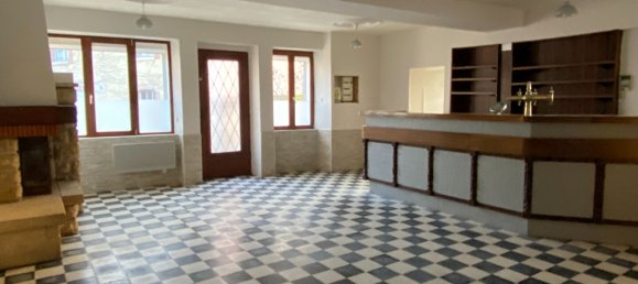 Casa de 5 dormitorios en Trigueres, France No. 71604 4