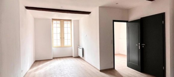 2 rooms Apartment in Beaune, France No. 258694 3
