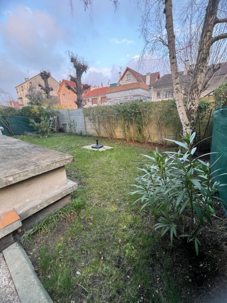 2 Schlafzimmer Wohnung in Les Pavillons-sous-Bois, France, Nr. 124187