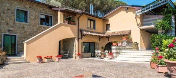 8-Zimmer Villa in Arezzo, Italy, Nr. 124791 17