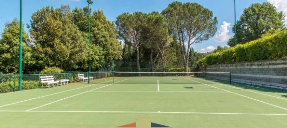 8-Zimmer Villa in Arezzo, Italy, Nr. 124791 2