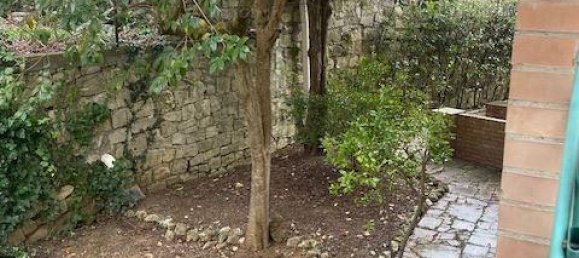 5 rooms Apartment in Monteriggioni, Italy No. 79030 3