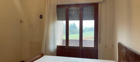 5 rooms Apartment in Monteriggioni, Italy No. 79030 11