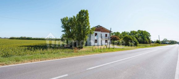 4 غرف نوم منزل في Crevalcore, Italy رقم 349738 2