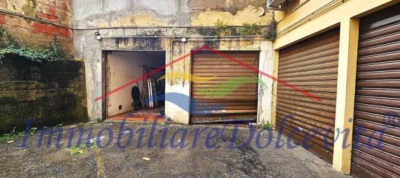 Garaje en Florence, Italy 13 m² No. 259374 4