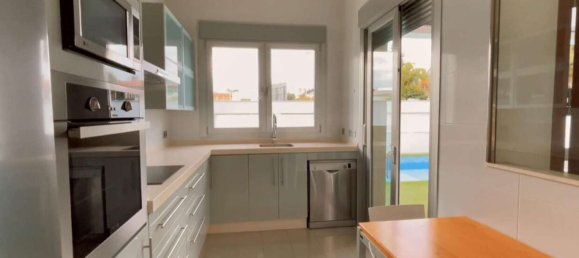 3 bedrooms House in Mil Palmeras, Spain No. 28391 20