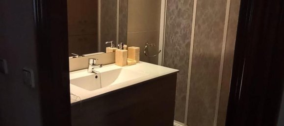 Apartamento de 4 dormitorios en Badalona, Spain No. 159022 8