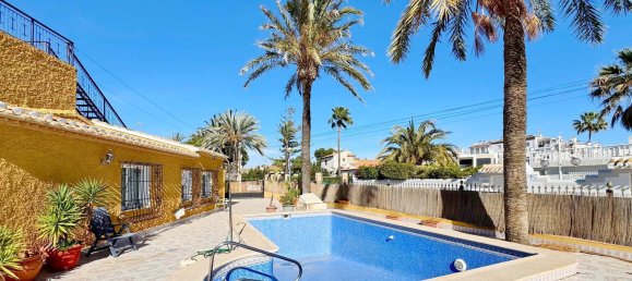 4 bedrooms House in Alicante, Spain No. 146250 2