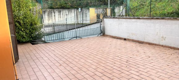 4 rooms Apartment in Urbino, Italy No. 178655 23