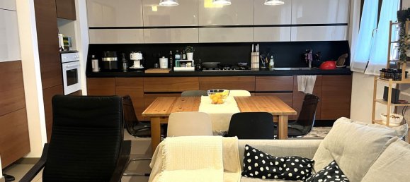 4 rooms Apartment in Urbino, Italy No. 178655 2